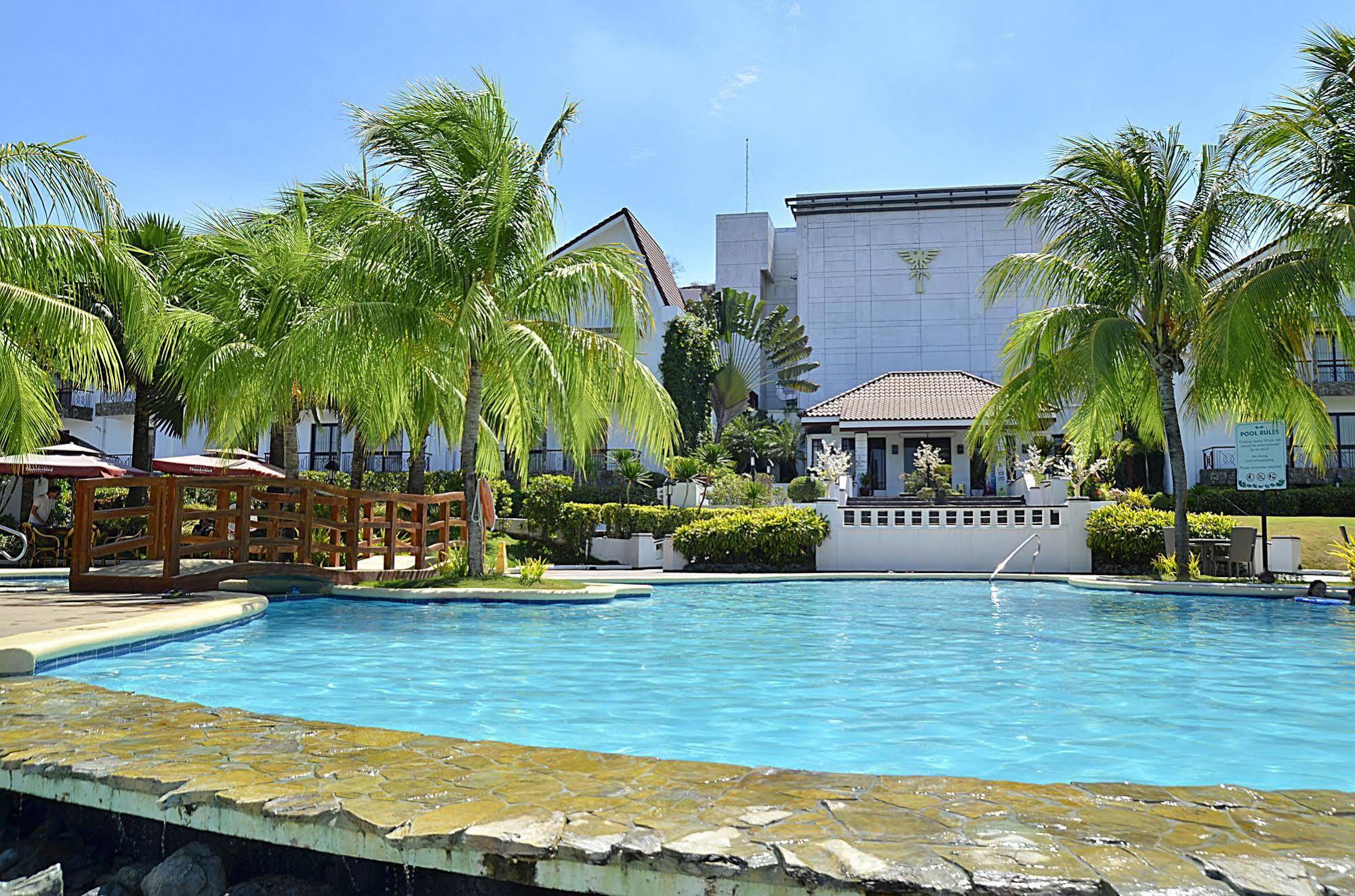 Thunderbird Resorts - Rizal Binangonan Екстериор снимка