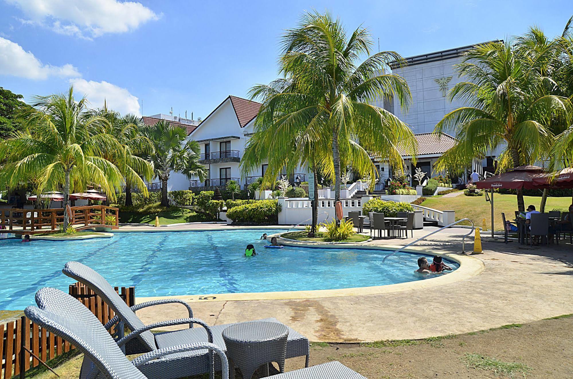 Thunderbird Resorts - Rizal Binangonan Екстериор снимка