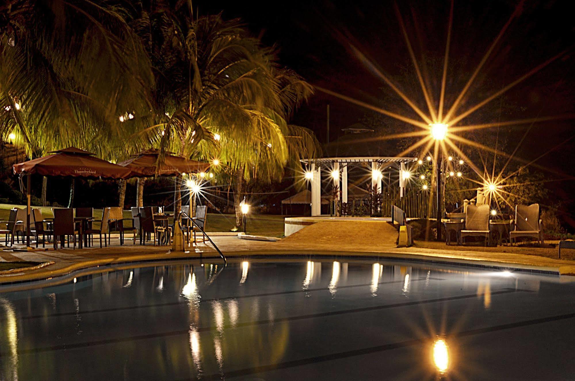 Thunderbird Resorts - Rizal Binangonan Екстериор снимка