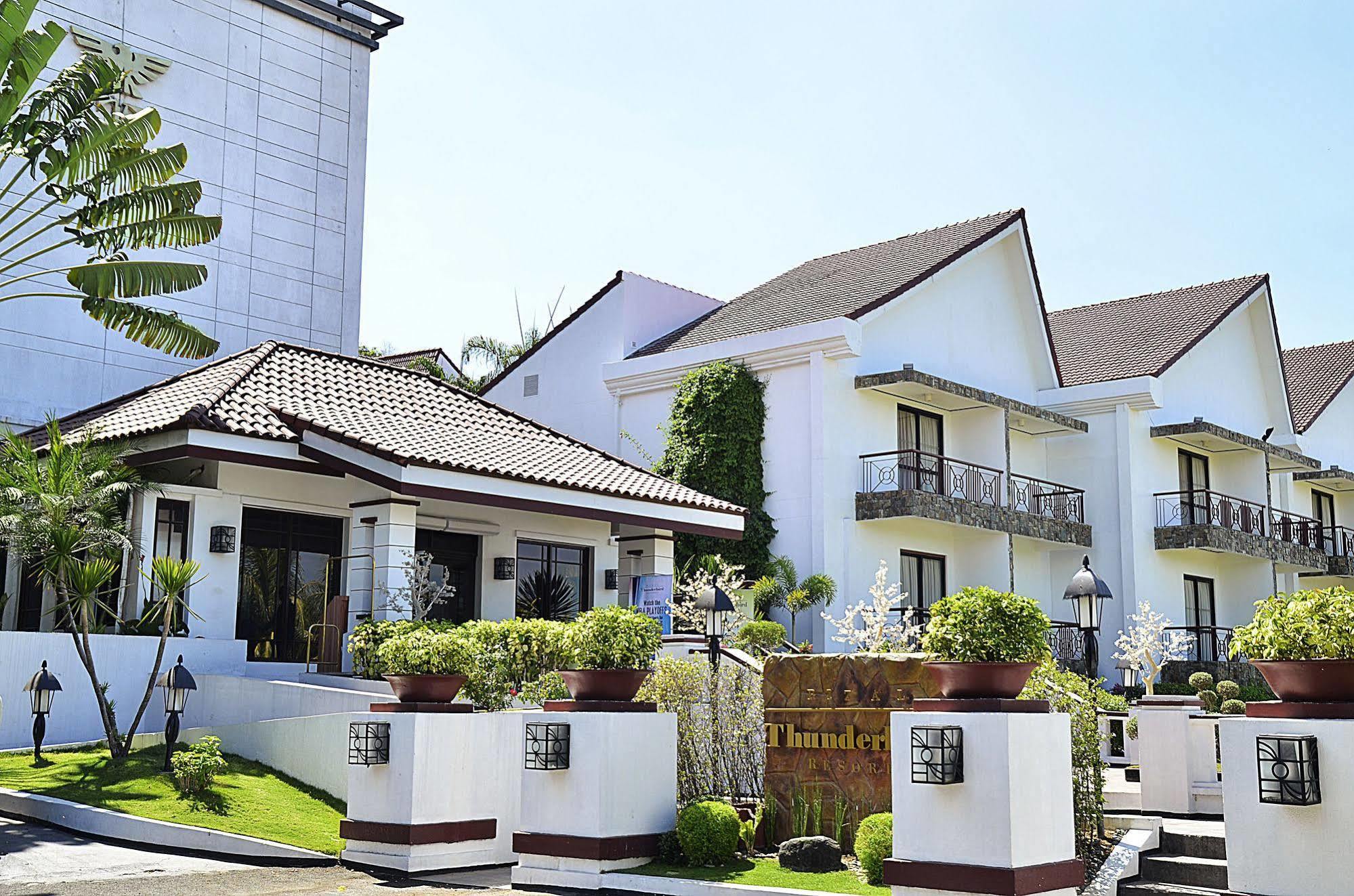 Thunderbird Resorts - Rizal Binangonan Екстериор снимка