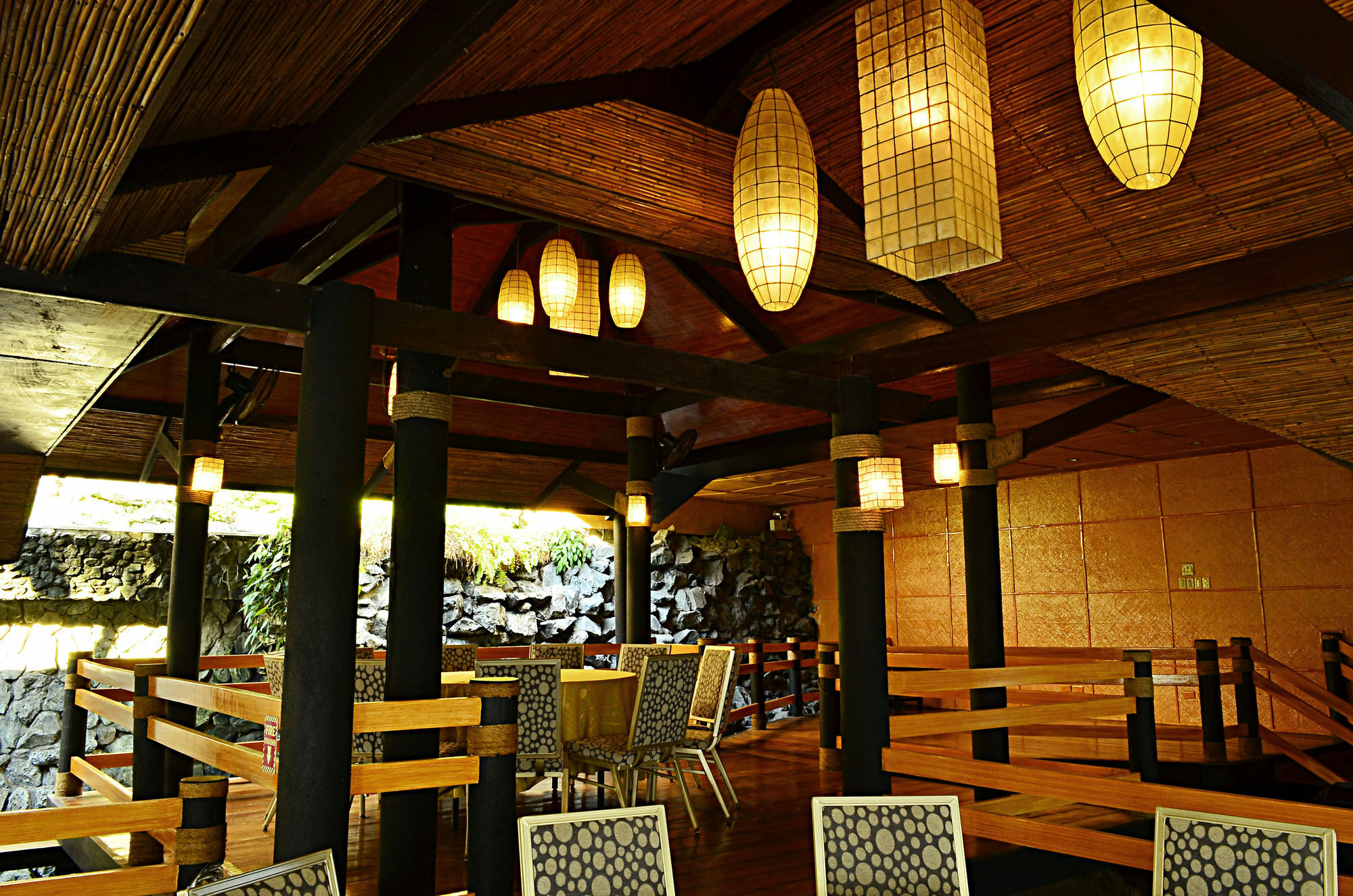 Thunderbird Resorts - Rizal Binangonan Екстериор снимка
