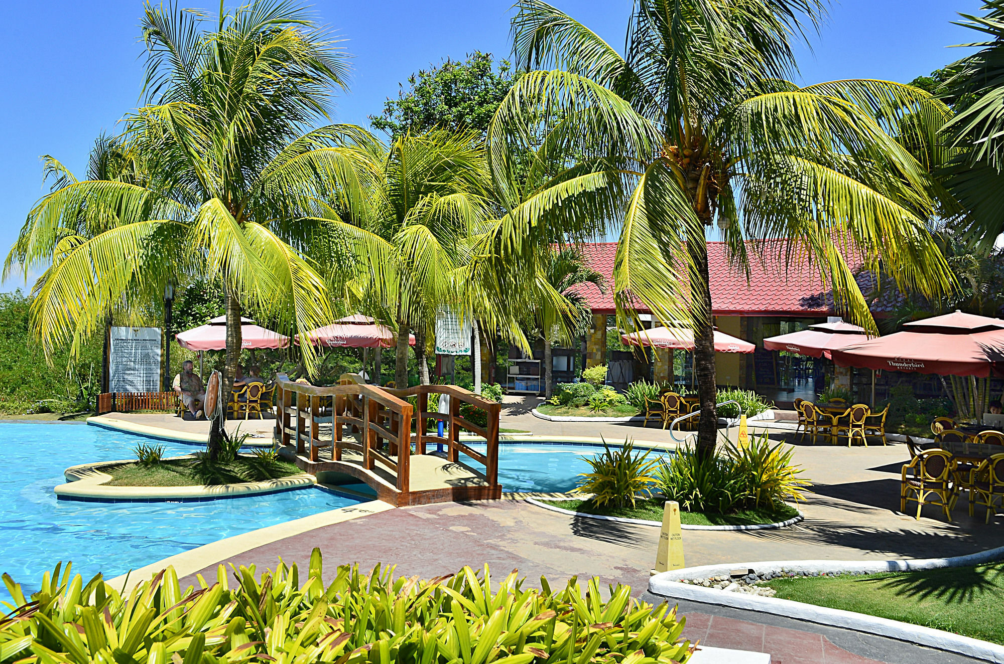 Thunderbird Resorts - Rizal Binangonan Екстериор снимка
